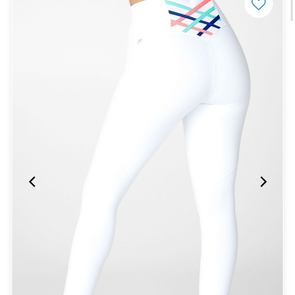 White fabletics leggings 💜💖